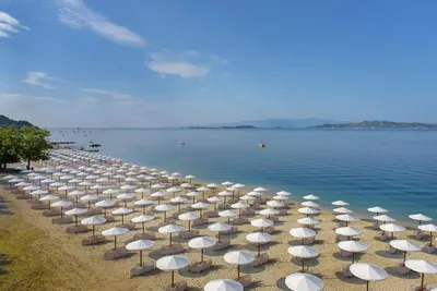 AKRATHOS BEACH HOTEL