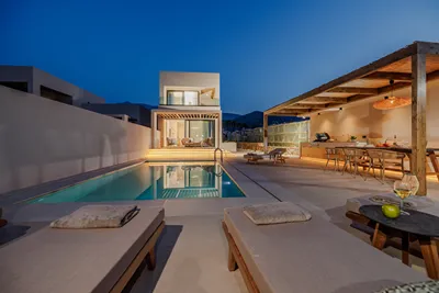 Sokratis LocoLux Villas & Suites
