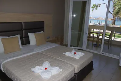 Rachoni Bay Resort