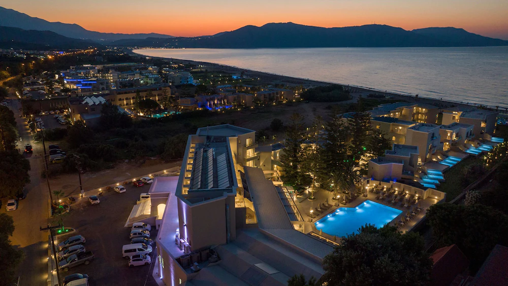Vantaris Palace Hotel