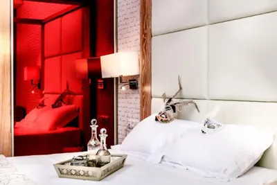 Notos Deluxe Suites
