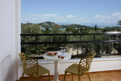 Paradise Hotel