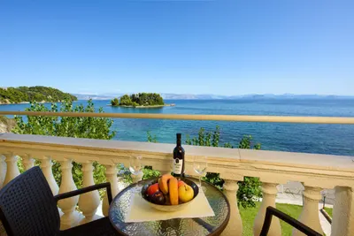 Pontikonissi Hotel