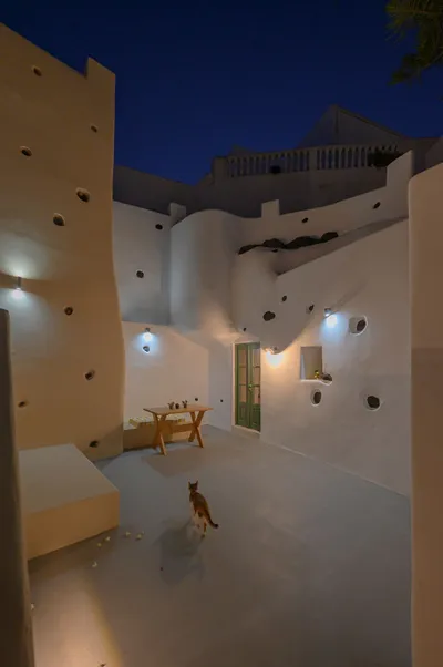 Elements Cave Suites