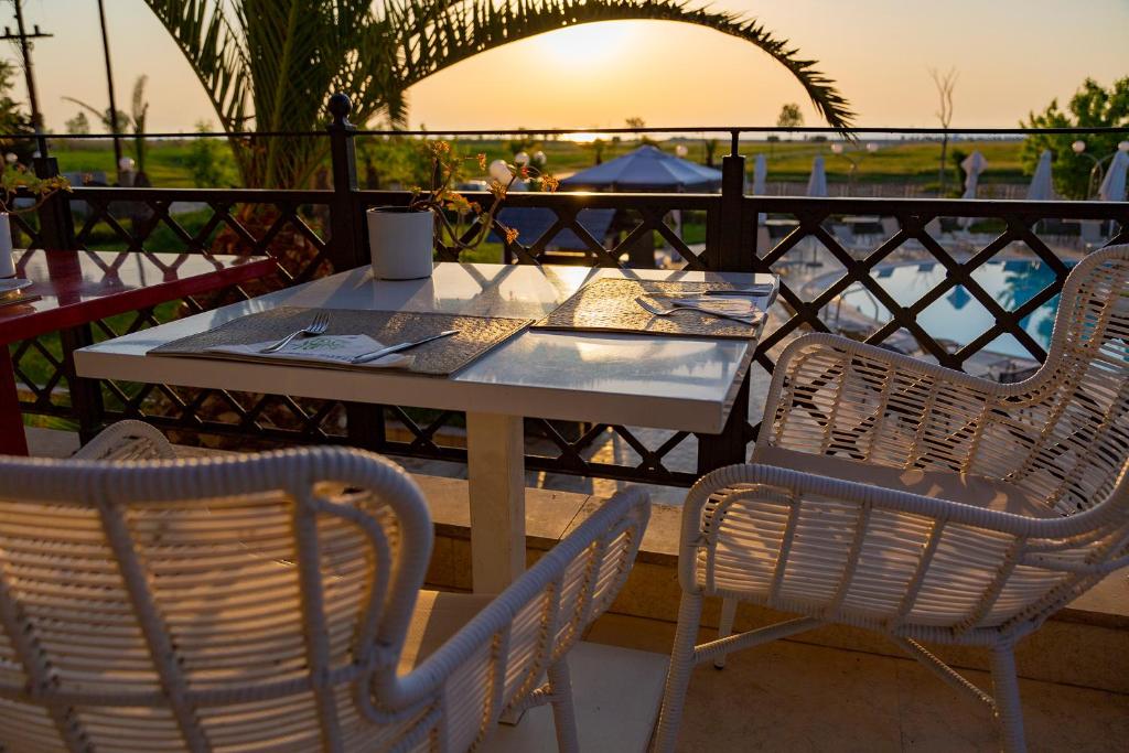 Mediterranean Princess - Adult Only Hotel