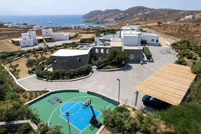 Live and Travel Greece