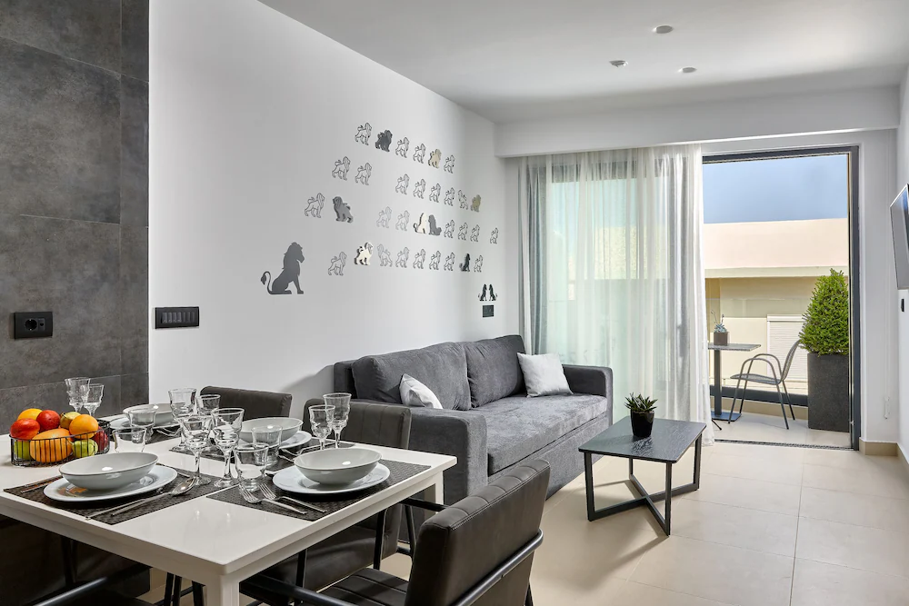 City Lion Apartments & Lofts