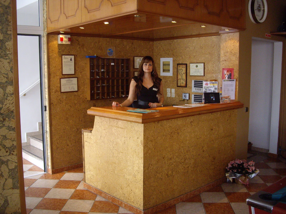 ANGELINA HOTEL