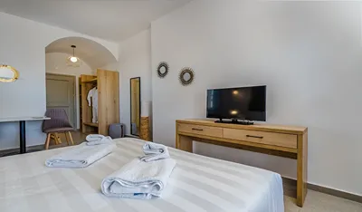 Symphony Suites Santorini