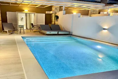 Sarantis Hotel