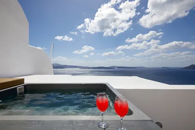 Allure Breeze Suites