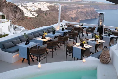 Aqua Luxury Suites Santorini