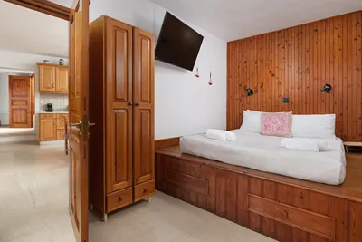 Arte Lindos Suites