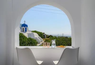 Thoe Oia Suites