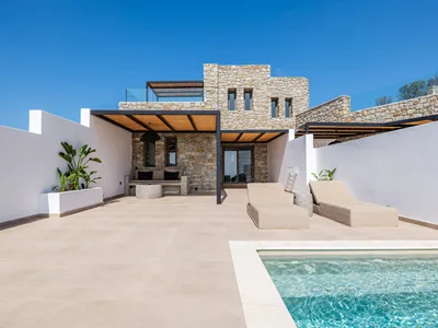 Evi Suites & Villas