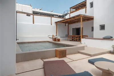 Siora of Paros