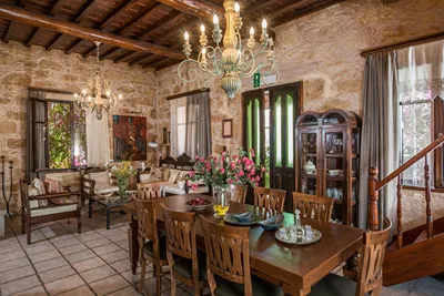 Villa Arhontariki