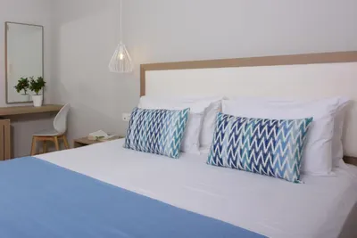 Paradise Hotel
