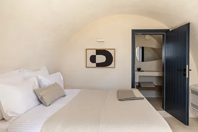 Exomitis1 Cellar & Sea Escape