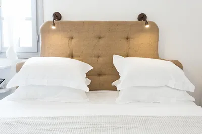 Evi Rooms