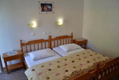 Theo Hotel