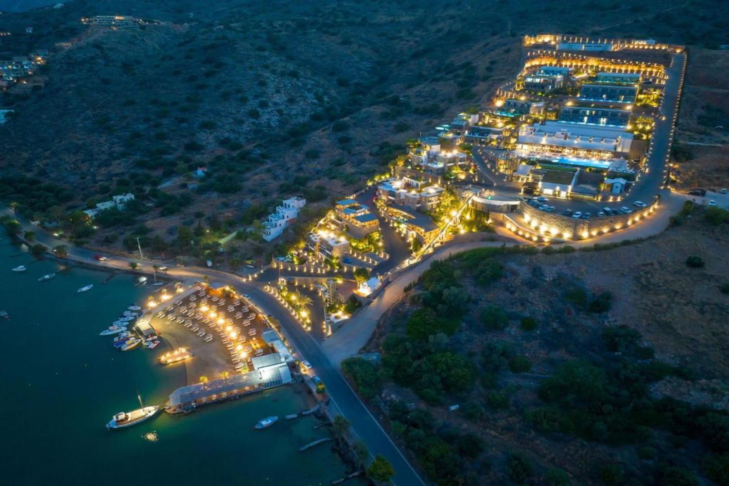 Royal Marmin Bay Boutique & Art Hotel