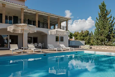 Rivazzurra Luxury Villa