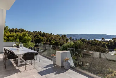 Ilios Villa
