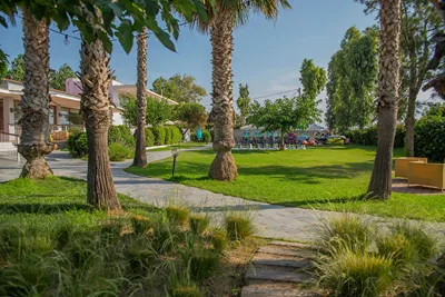 Golden Coast Hotel & Bungalows