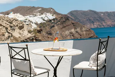 Pearl of Caldera Oia