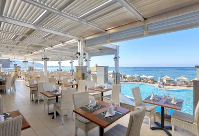 Alexander Beach Hotel & Village