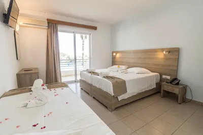 Tivoli Hotel