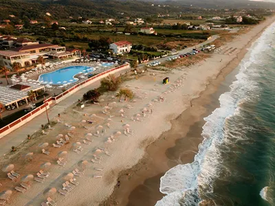 Almyros Beach Resort & Spa