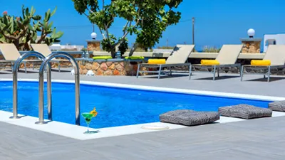 MONOLiTHIA Santorini