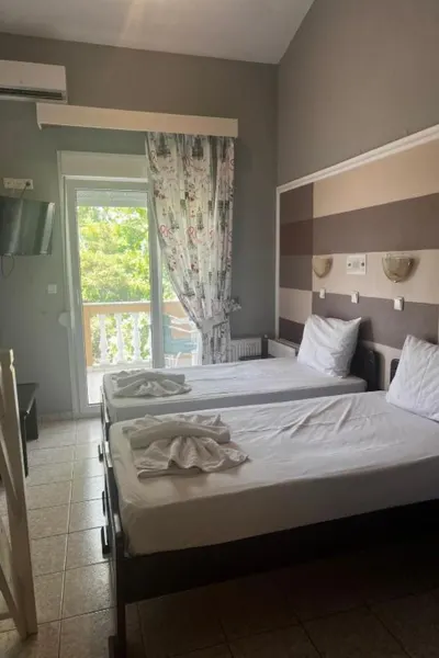 Ellas Hotel