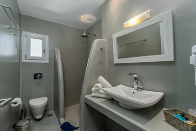 Central Fira Suites