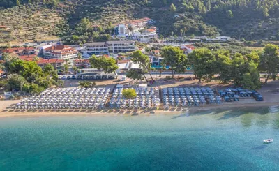 LAGOMANDRA BEACH & SUITES
