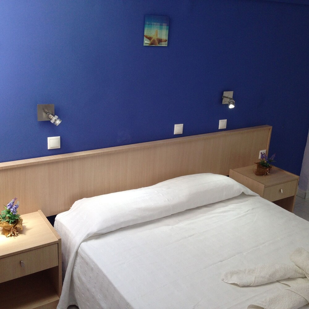 ZEFYROS HOTEL