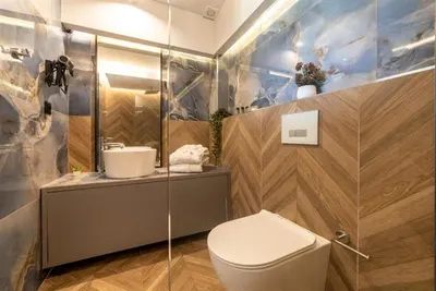 Mythic Summer Hotel