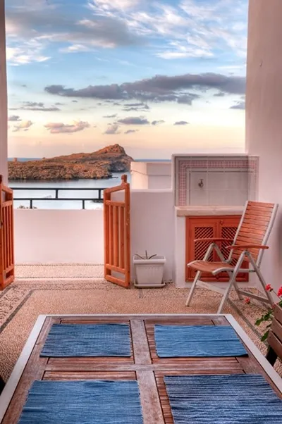 Thea Villas & Suite