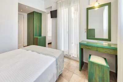 Zefyros Eco Hotel