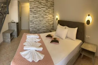 Ellas Hotel