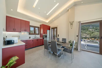 Beachfront Villa Fteri