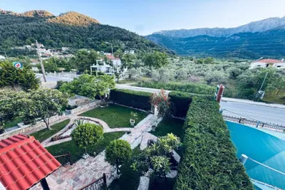Anassa Studios