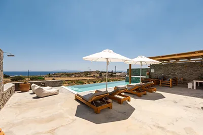 Cycladic Breeze Villas