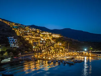 Royal Marmin Bay Boutique & Art Hotel