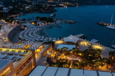 Zeus Eleva Mirabello Bay