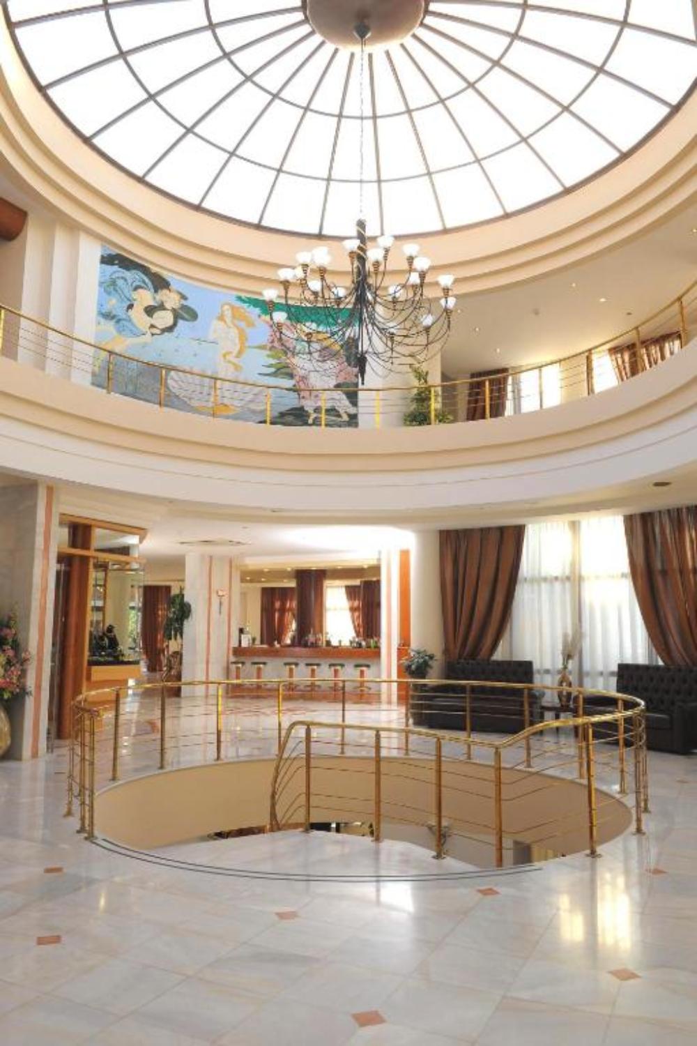 Vantaris Palace Hotel
