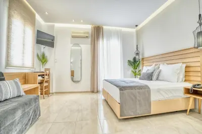 Sarantis Hotel