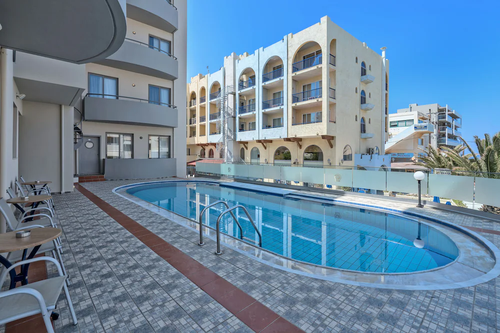 LEFKONIKO BEACH HOTEL